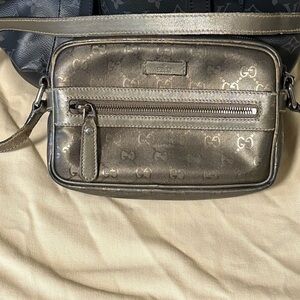 Gucci cross body